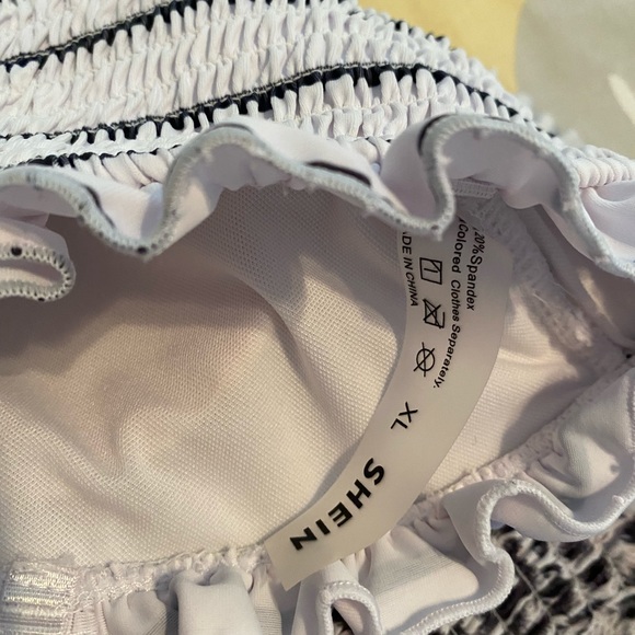 SHEIN bikini tops size XL - Picture 3 of 3